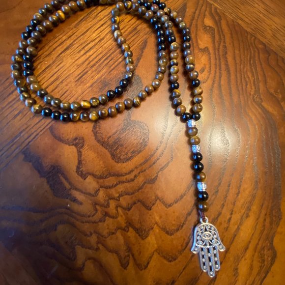 Stylish Handmade Beaded Necklace - Picture 1 of 11